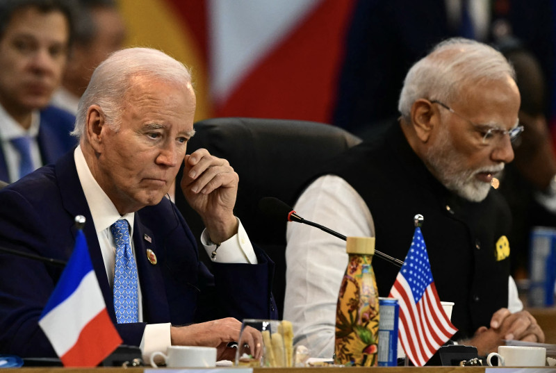 Biden and Modi seated together