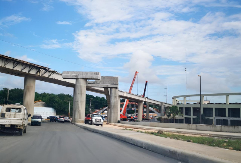 Construcción en progreso de infraestructura pública