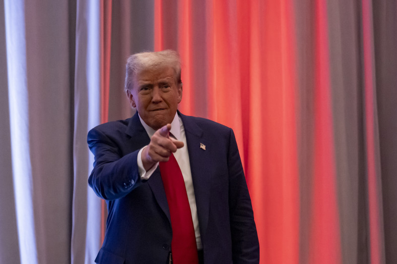 Trump points during campaign speech