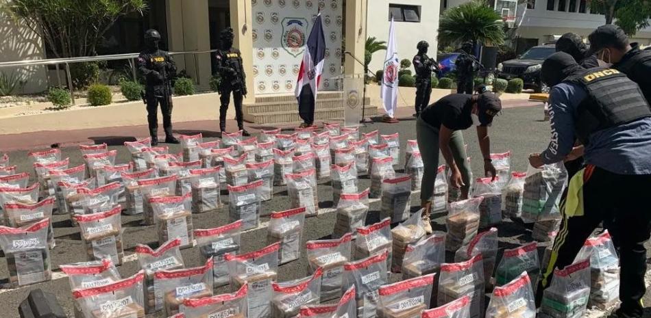 Policías incautan drogas en República Dominicana