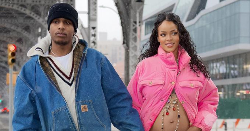 Rihanna y A$AP Rocky al aire libre