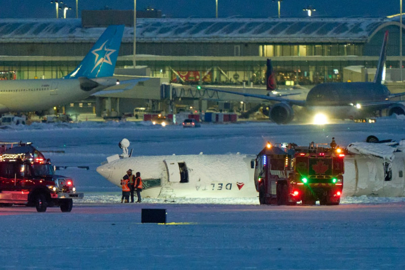 Accidente aéreo en pista nevada