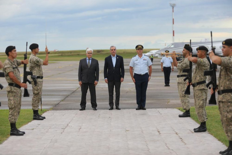 Soldados formados durante ceremonia militar