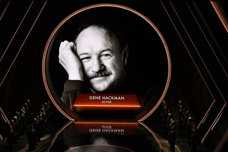 Gene Hackman en círculo